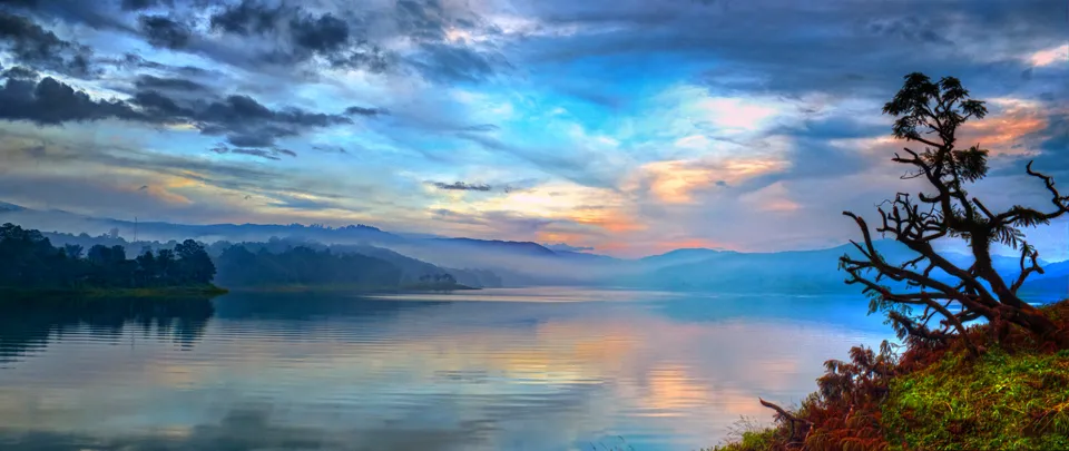 Umiam Lake on the Guwahati to Shillong highway